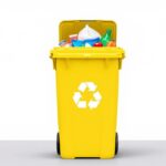 découvrez les 10 erreurs courantes à éviter avec votre poubelle jaune pour un tri sélectif efficace et respectueux de l'environnement.